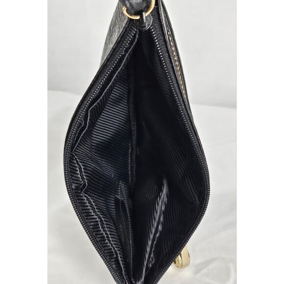 KENNETH COLE WOMEN'S BLACK SMALL WRISTLET PURSE ZIPPERED FRONT - Picture 4 of 6